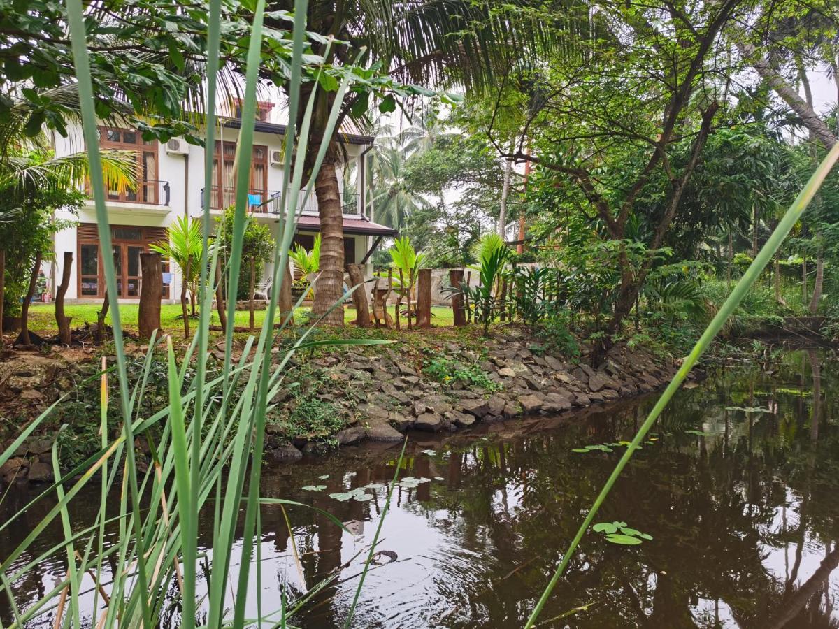 אנוראדפורה Ruwinsons Canal Garden מראה חיצוני תמונה